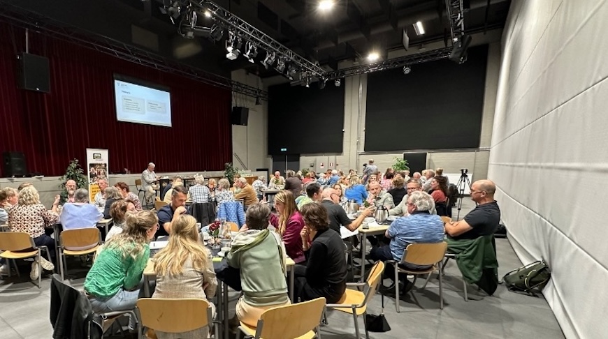 Zorgzaam Dorp | Grote opkomst bij bijeenkomst
